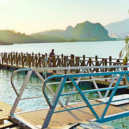 鋁合金活動引橋