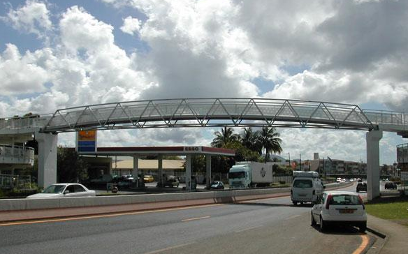 鋁合金人行天橋